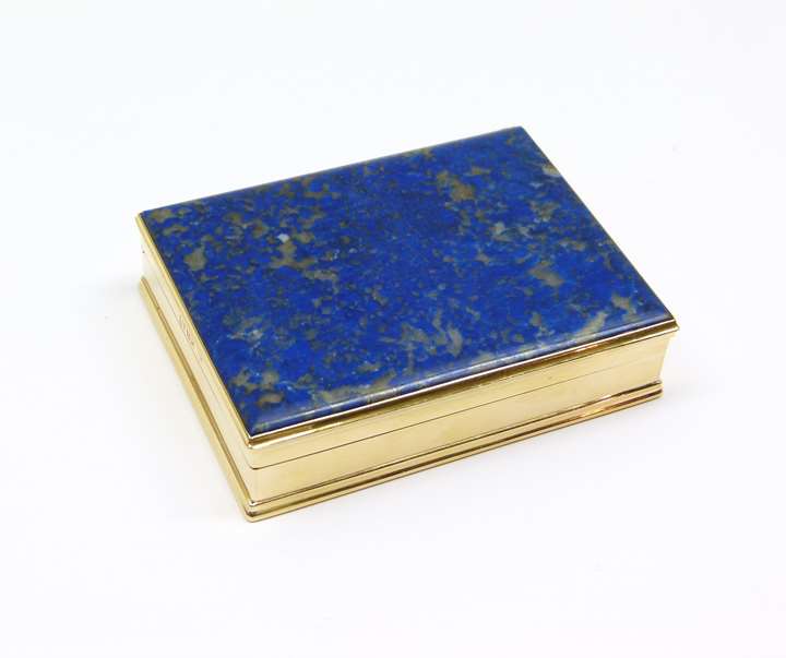 George IV 18ct gold and lapis lazuli box by John Linnit, London 1828,